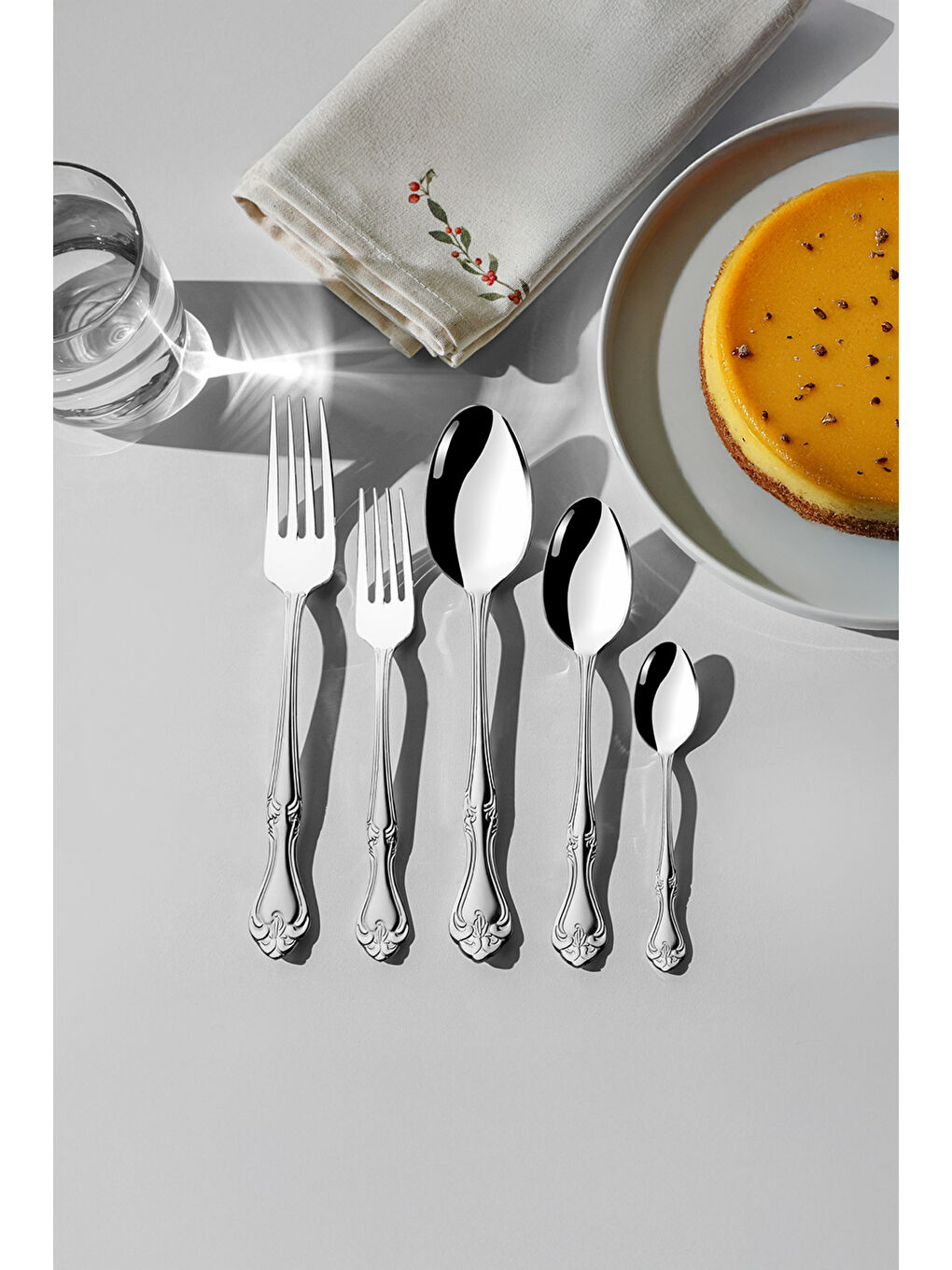 Gri Lalezar Saten 6 Kişilik 30 Parça Kutulu Çatal Kaşık Takımı