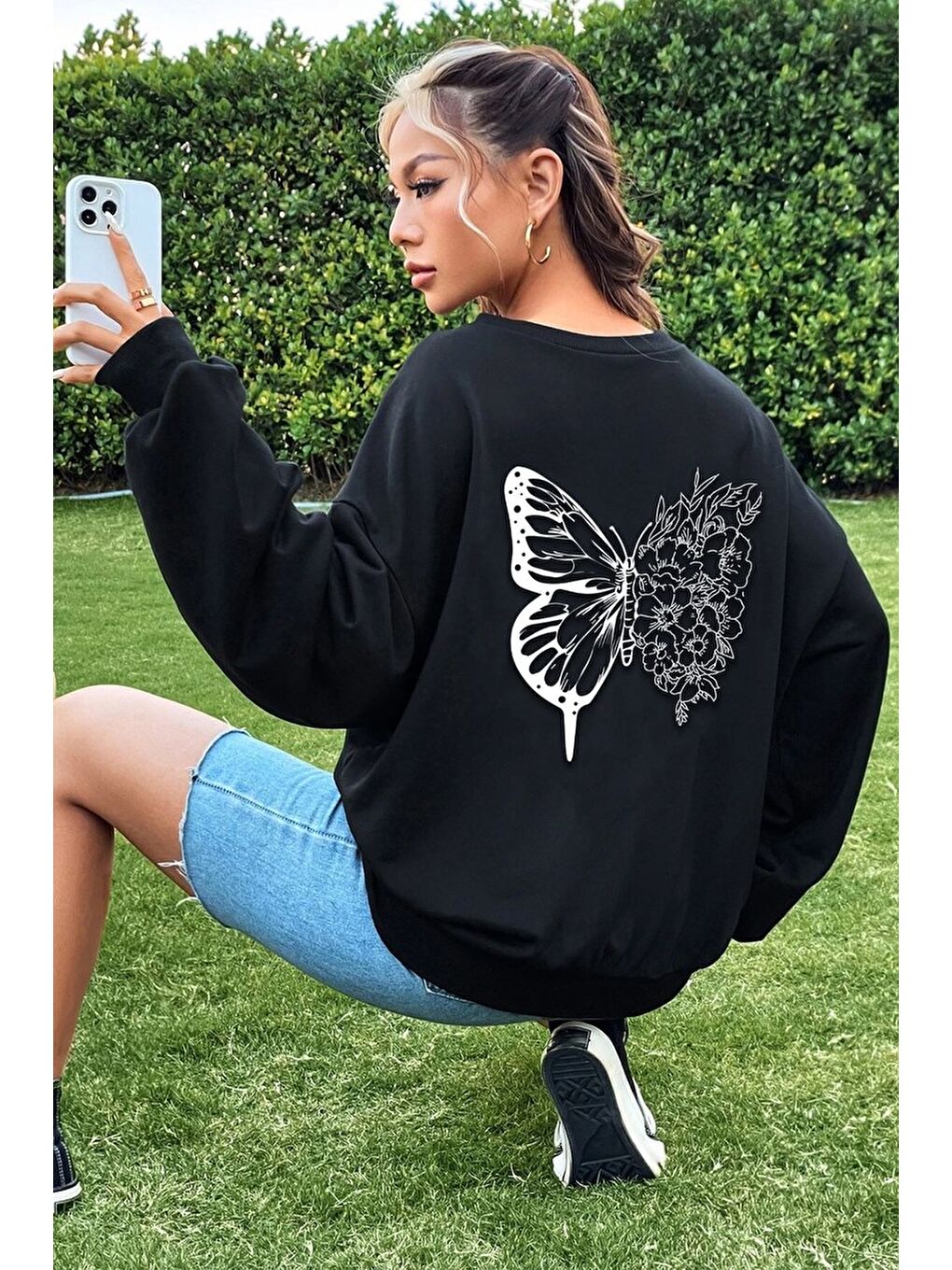 Siyah Unisex Drawing Butterflies Baskılı Bisiklet Yaka Sweatshirt-1