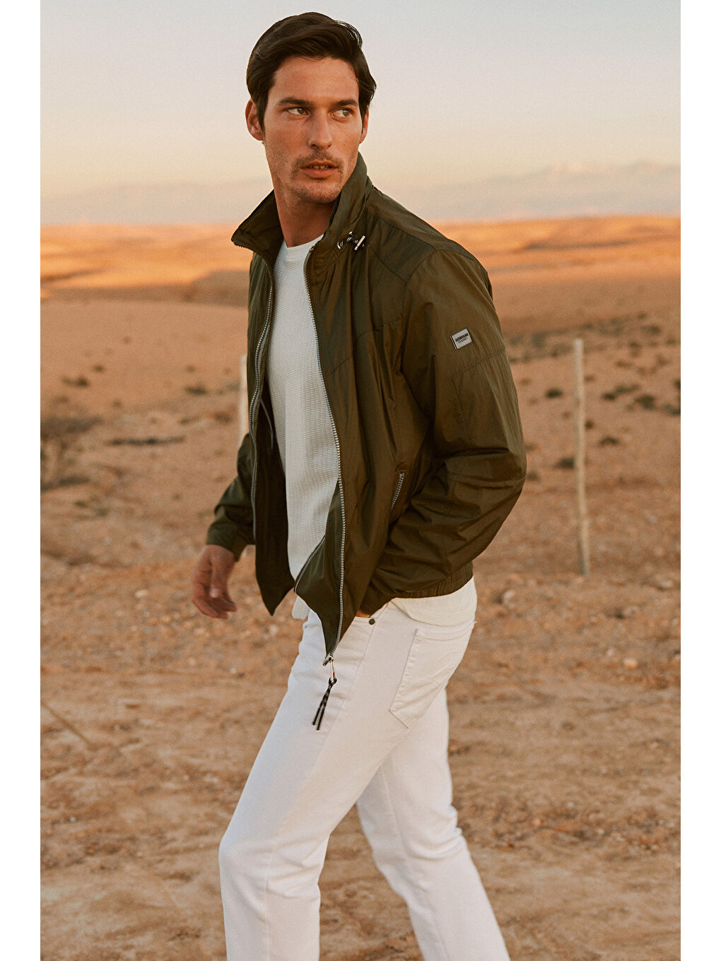 Erkek Haki Standart Fit Normal Kesim Dik Yaka Mont-4