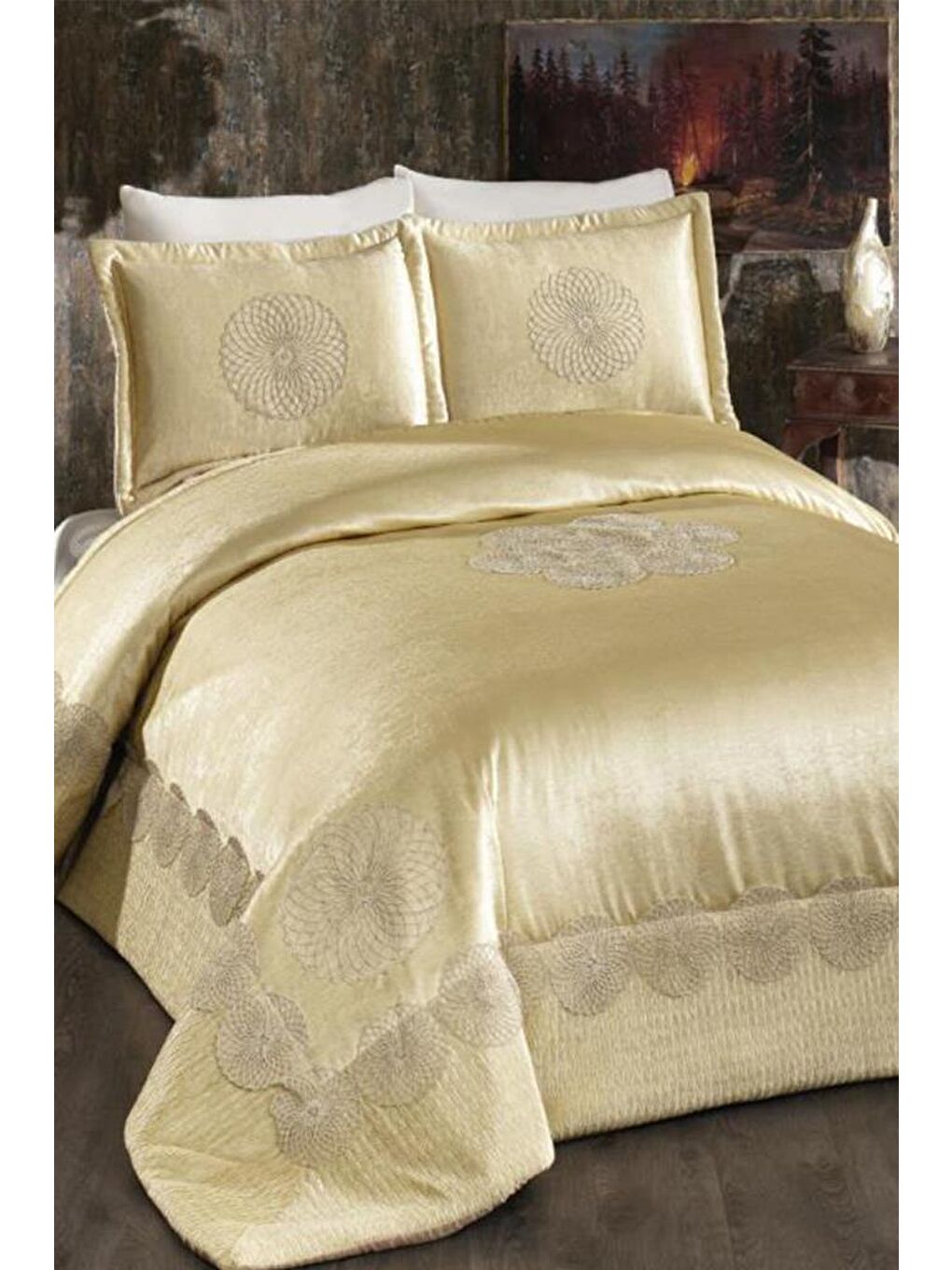 Kahverengi Albeno Nakışlı Kadife Çift Kişilik Yatak Örtüsü Cappucino