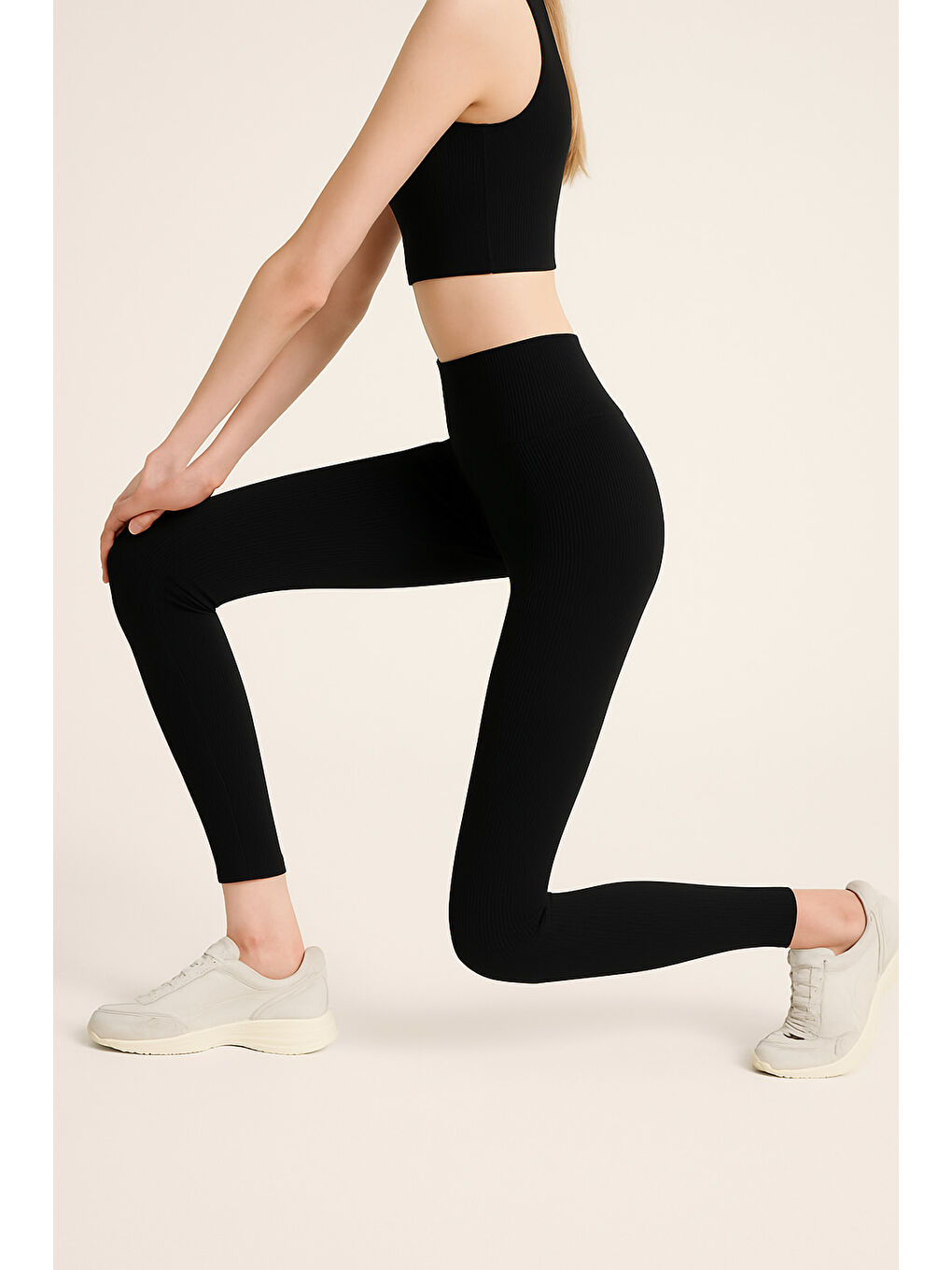 Siyah Yüksek Bel Toparlayıcı Ripli Fitilli Spor Kadın Tayt-2