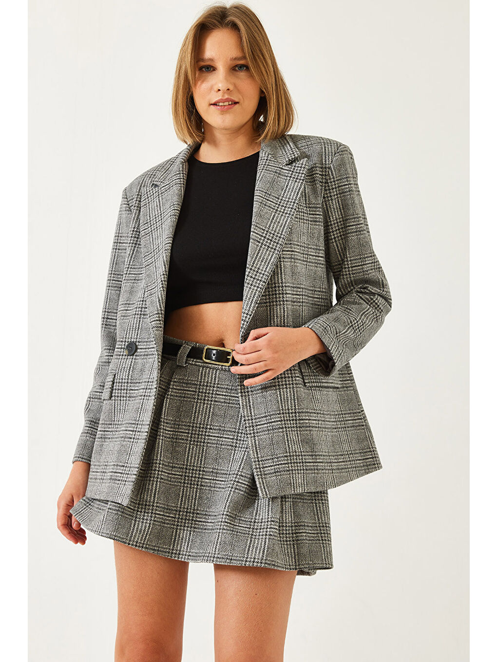 Gri Kadın Ekose Desenli Kaşe Kemerli Şortlu Etek-4