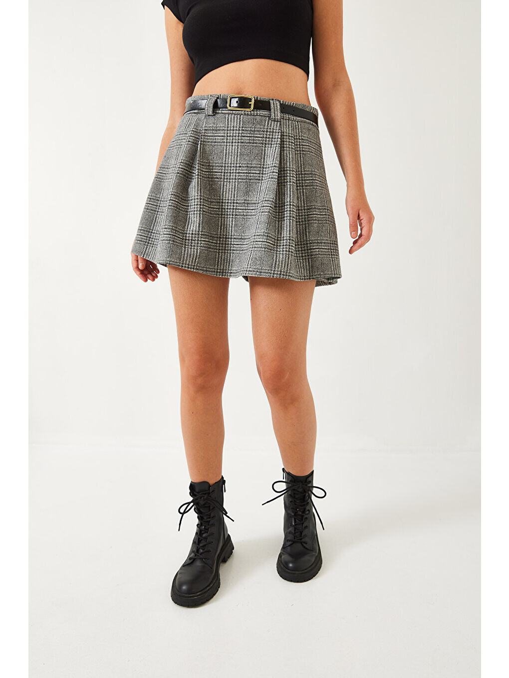 Gri Kadın Ekose Desenli Kaşe Kemerli Şortlu Etek-6