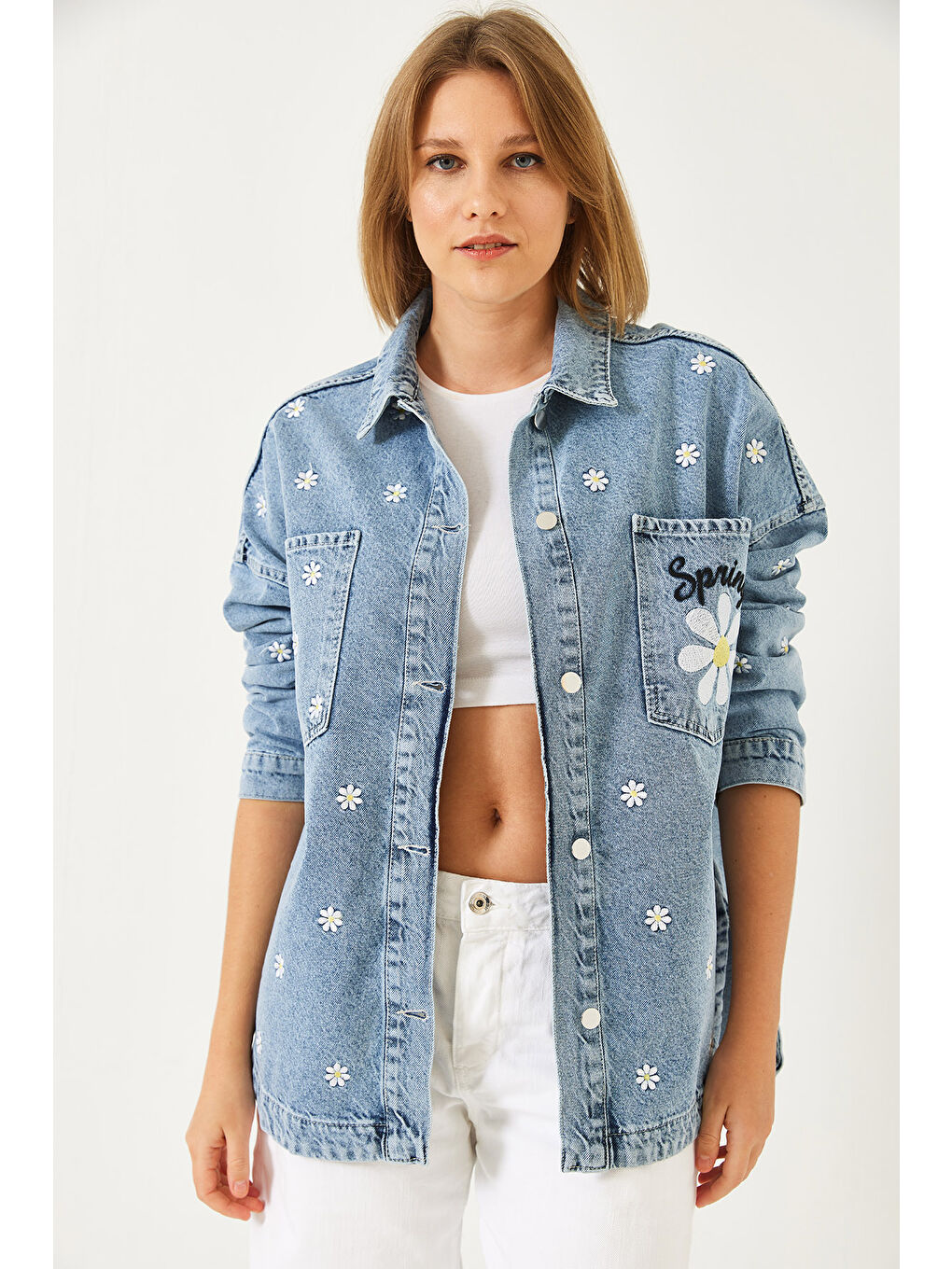Mavi Kadın Papatya Nakışlı Cep Detaylı Denim Ceket-1