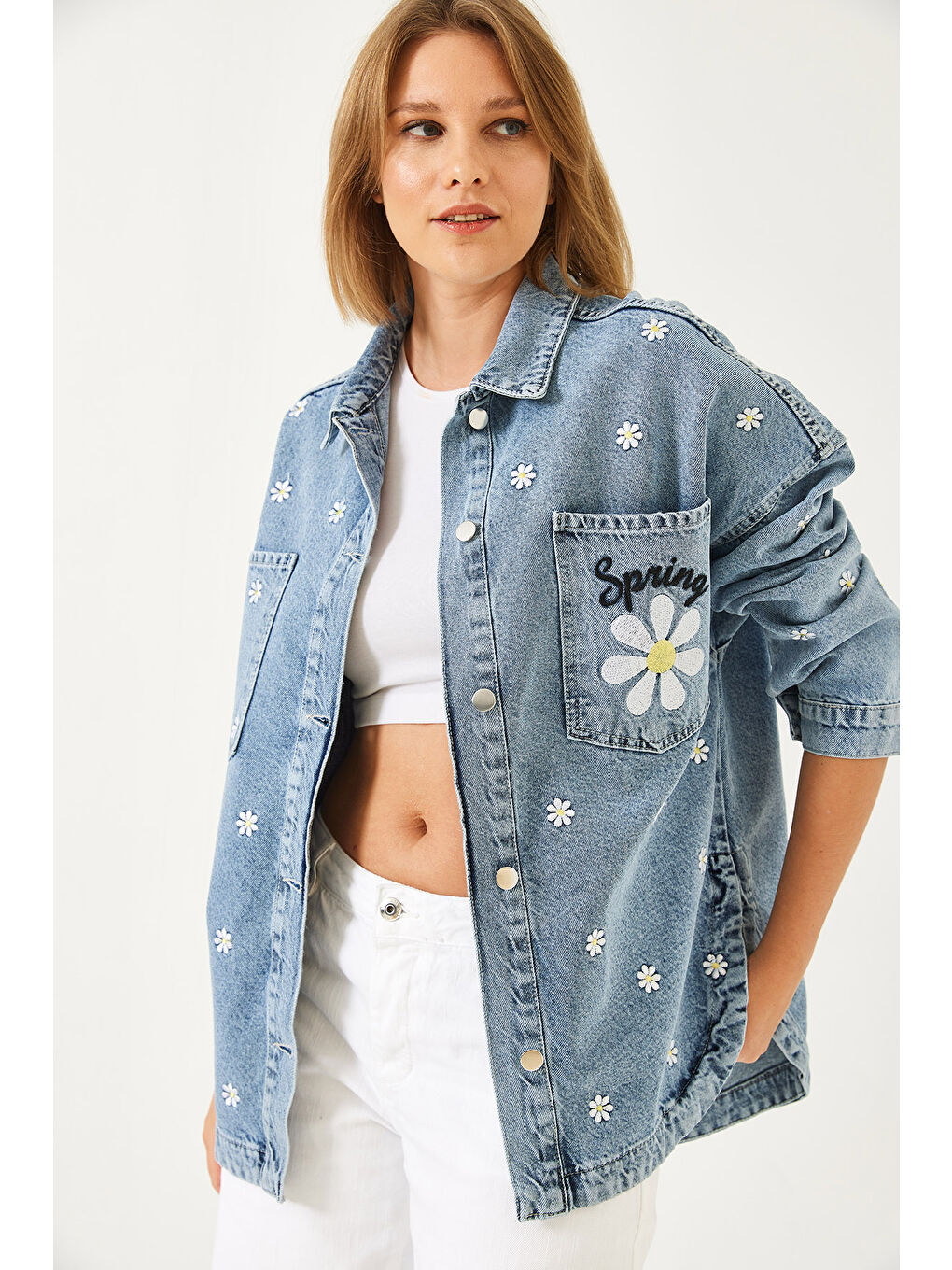 Mavi Kadın Papatya Nakışlı Cep Detaylı Denim Ceket-3