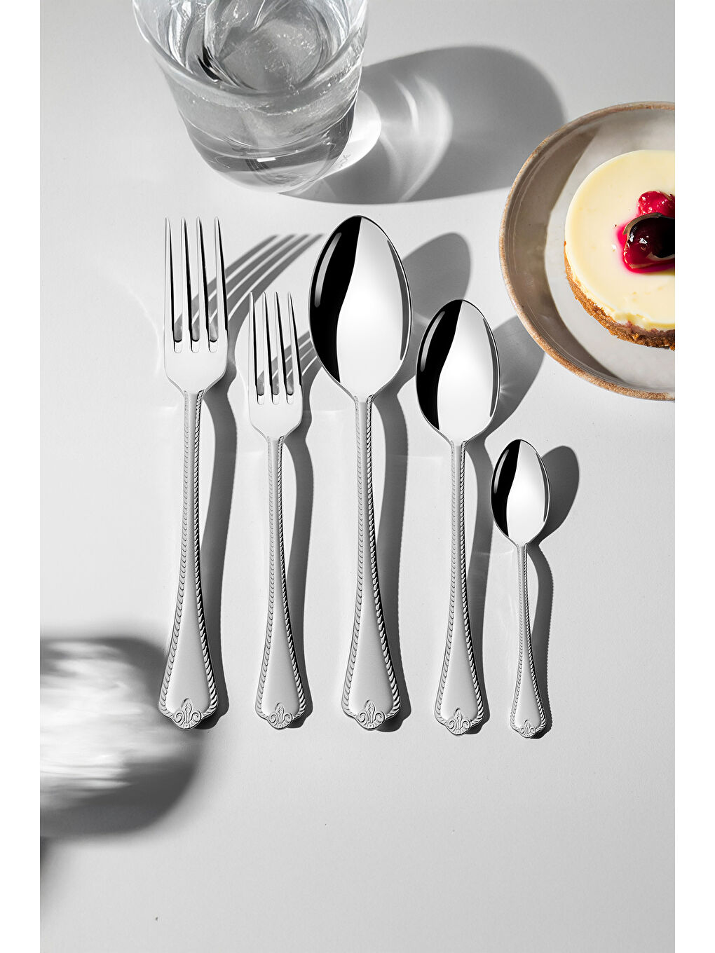 Gri Fulya Saten 6 Kişilik 30 Parça Kutulu Çatal Kaşık Takımı