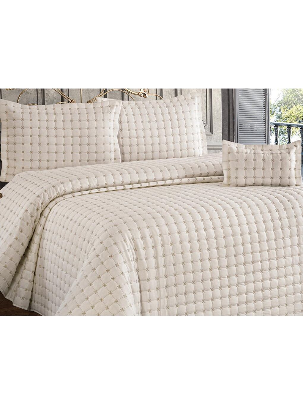 Ekru Yıldız Çift Kişilik Kapitoneli Yatak Örtüsü Krem-1