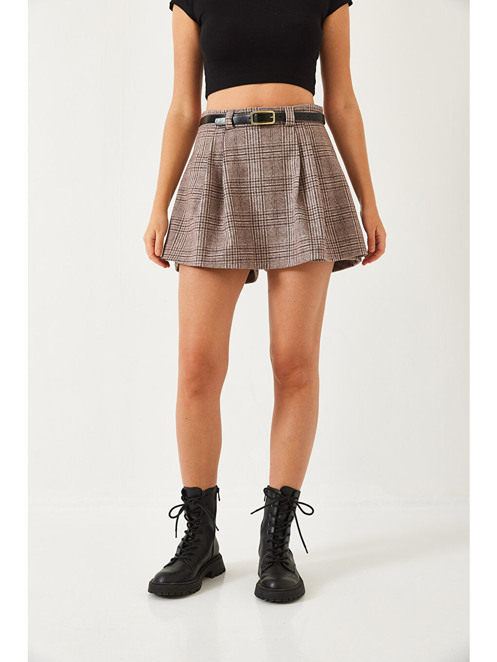 Kahverengi Kadın Ekose Desenli Kaşe Kemerli Şortlu Etek-1
