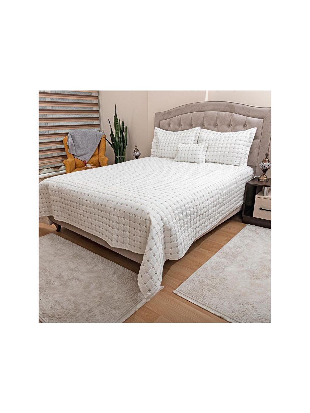 Ekru Yıldız Çift Kişilik Kapitoneli Yatak Örtüsü Krem-8