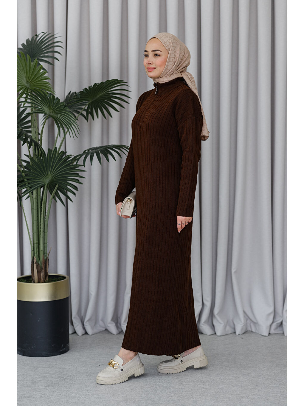 Yarım Fermuar Detaylı Triko Elbise Kahverengi-1