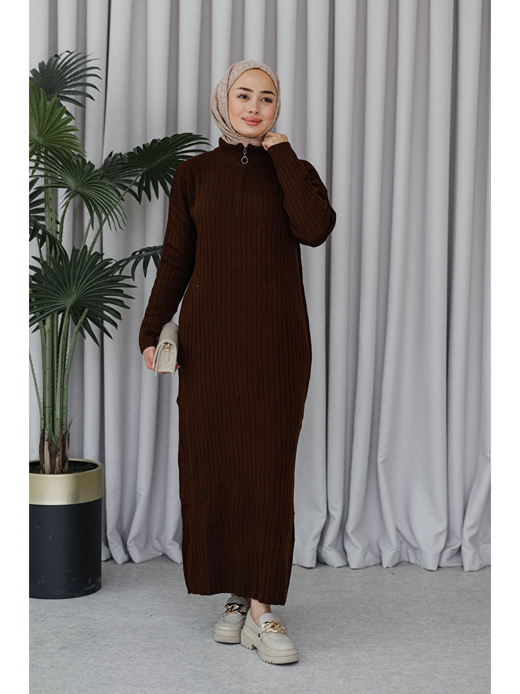 Yarım Fermuar Detaylı Triko Elbise Kahverengi-2
