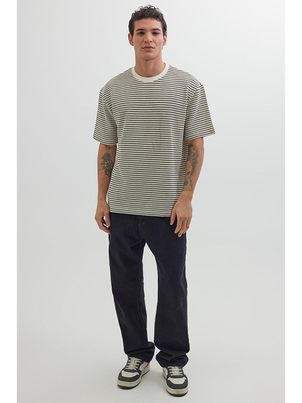 Karışık Erkek Relax Fit Rahat Kesim Pamuklu Bisiklet Yaka Örme Tişört-3