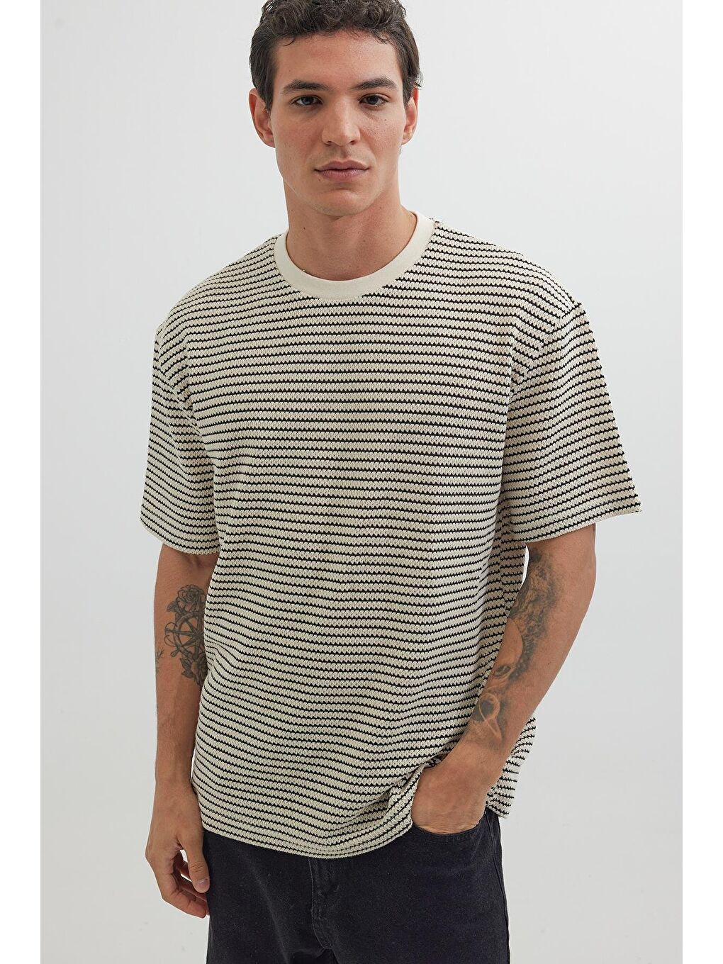 Karışık Erkek Relax Fit Rahat Kesim Pamuklu Bisiklet Yaka Örme Tişört-4