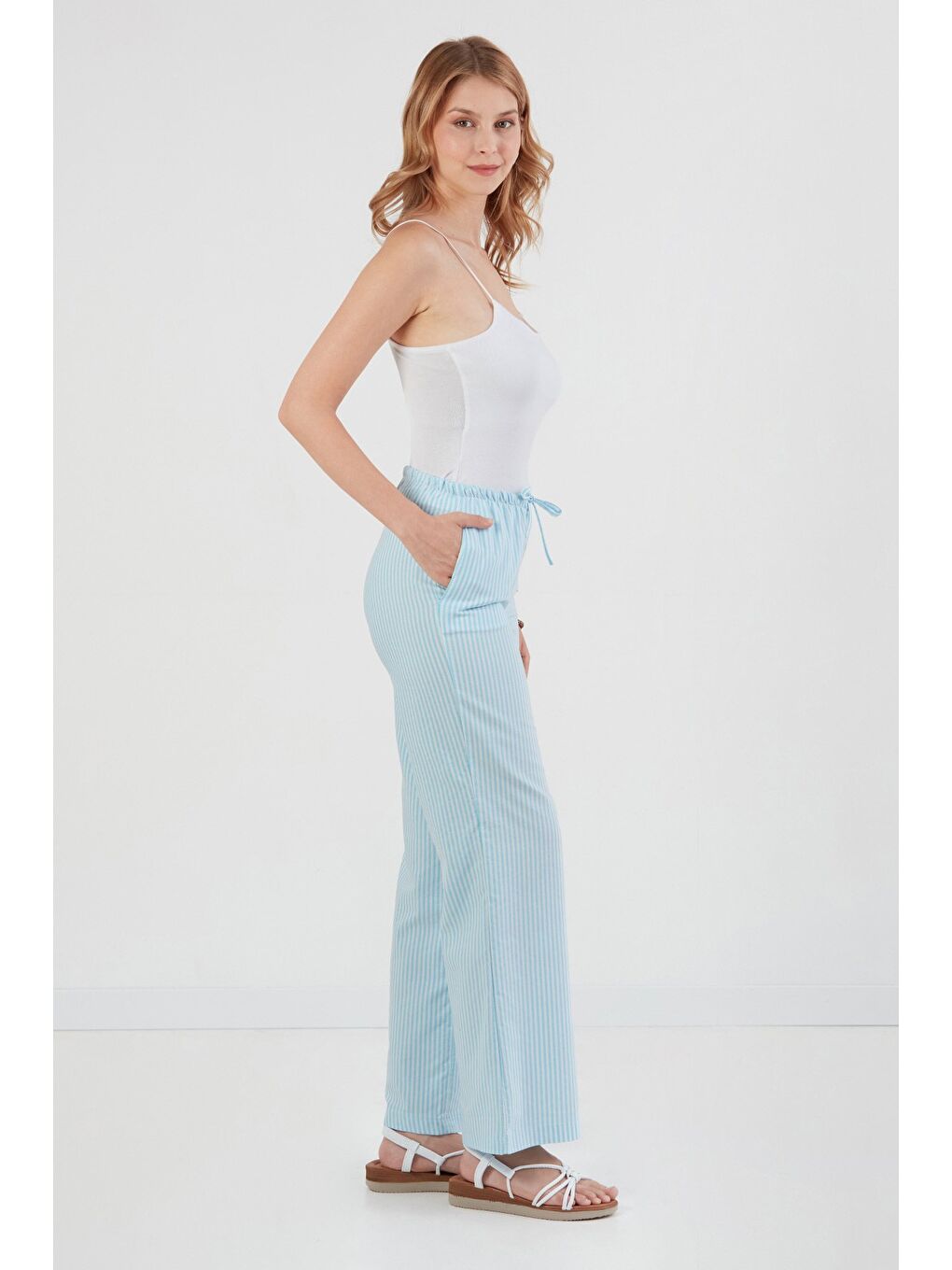 Mavi Çizgili Beli Bağlamalı Palazzo Pantolon-2