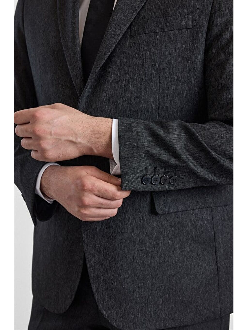 Siyah Regular Sivri Yaka Yan Cepli 4 Drop Takım Elbise-3