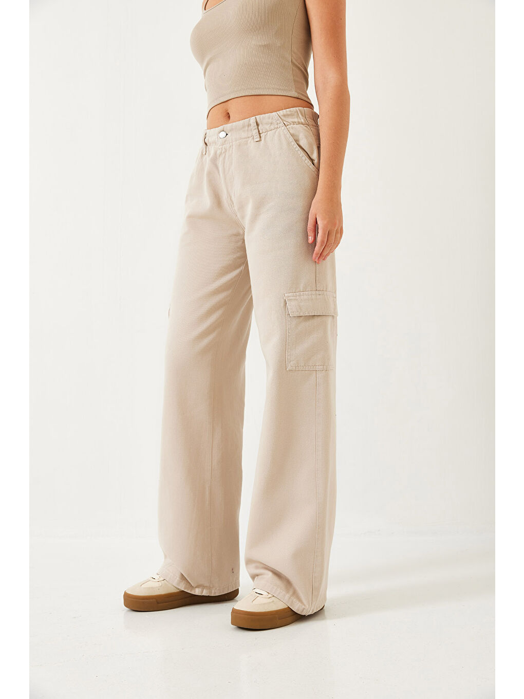 Bej Kadın Kargo Cepli Beli Lastikli Pantolon-2