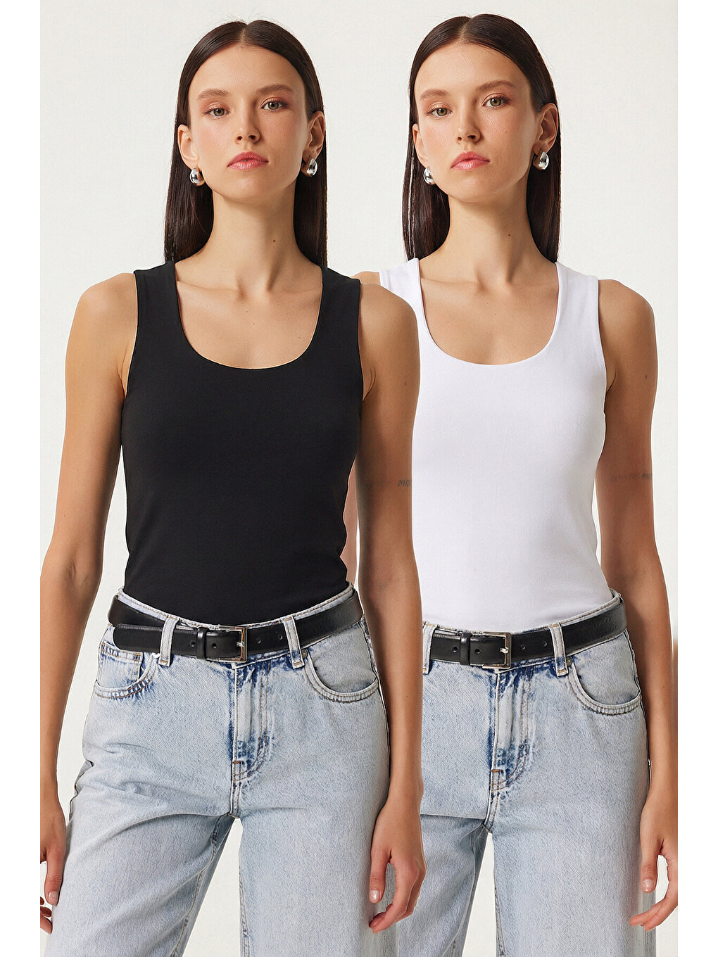 Siyah 2’li Paket Basic Örme Bluz SİYAH BEYAZ LRN0011