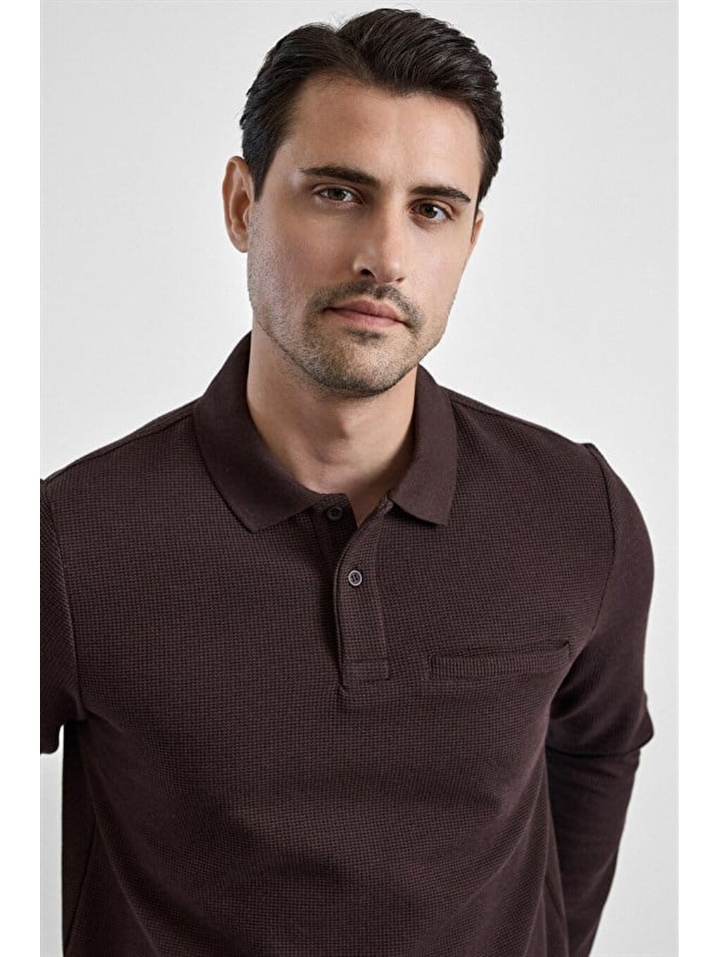 Kahverengi Koyu Kahve Regular Düz Baskısız Selanik Düğmeli Polo Yaka Torba Cep Trikolu Standart Sweatshirt-1