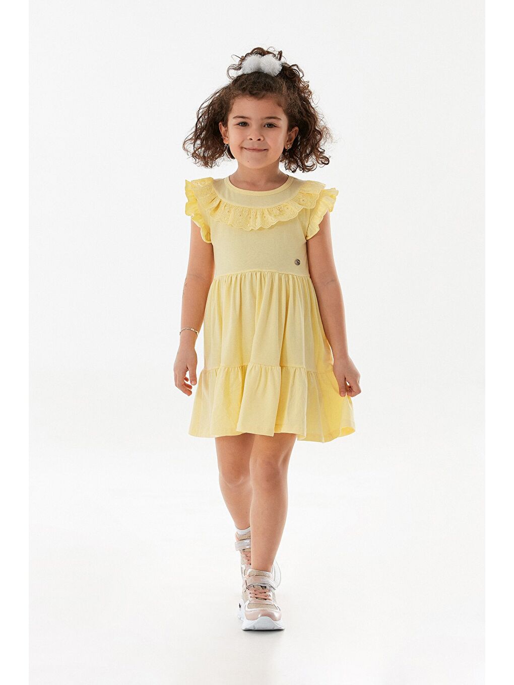 Sarı Yakası Güpürlü Kız Çocuk Elbise