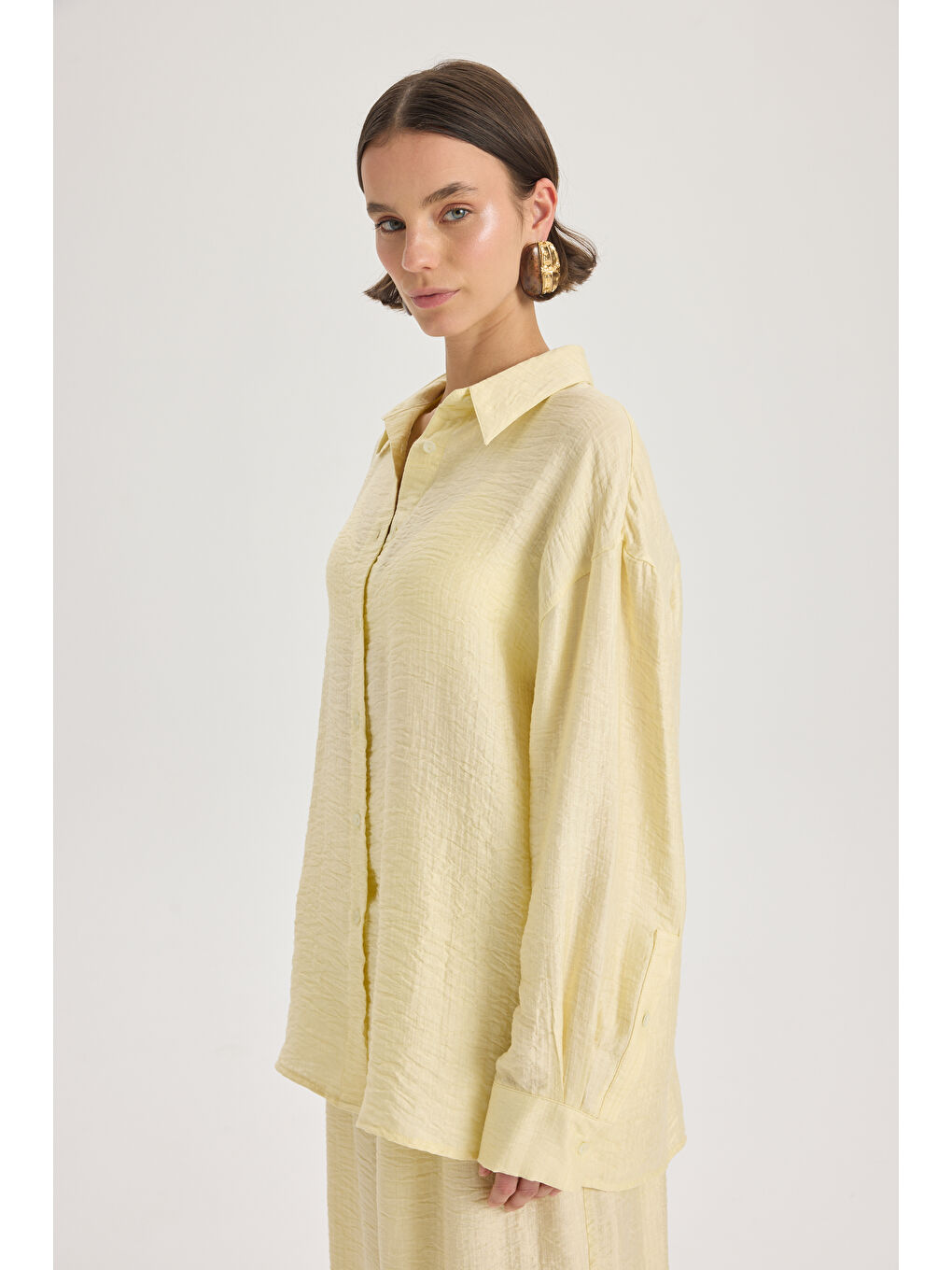 Yovena Düğme Detay Sarı Oversize Gömlek-3