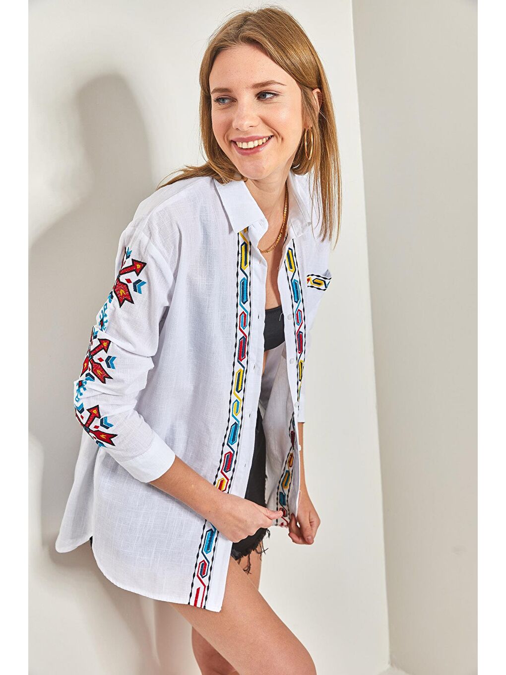 Kolu ve Ön Nakışlı Keten Gömlek - Beyaz-6