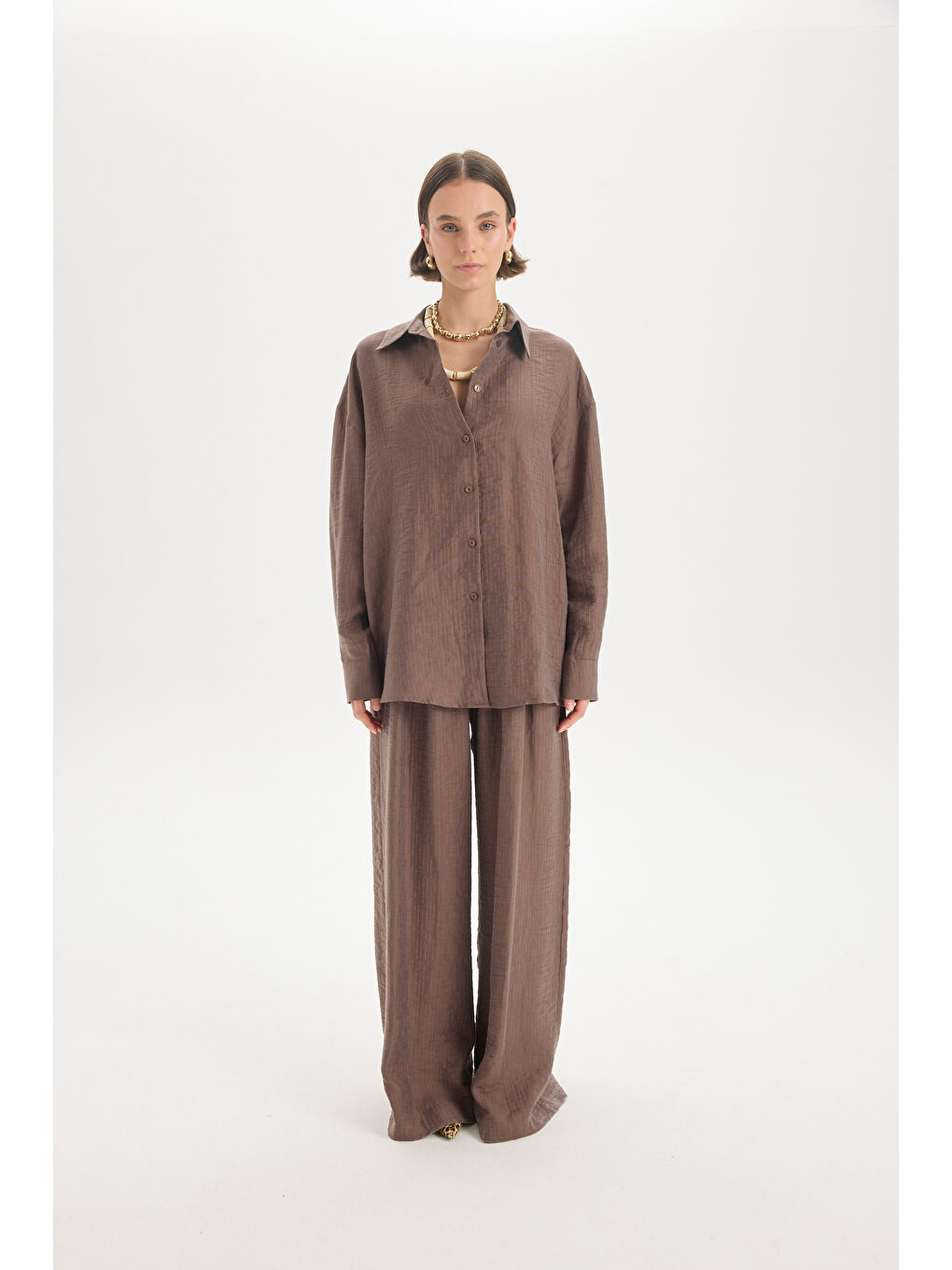 Kahverengi Yovena Düğme Detay Kahve Oversize Gömlek-5