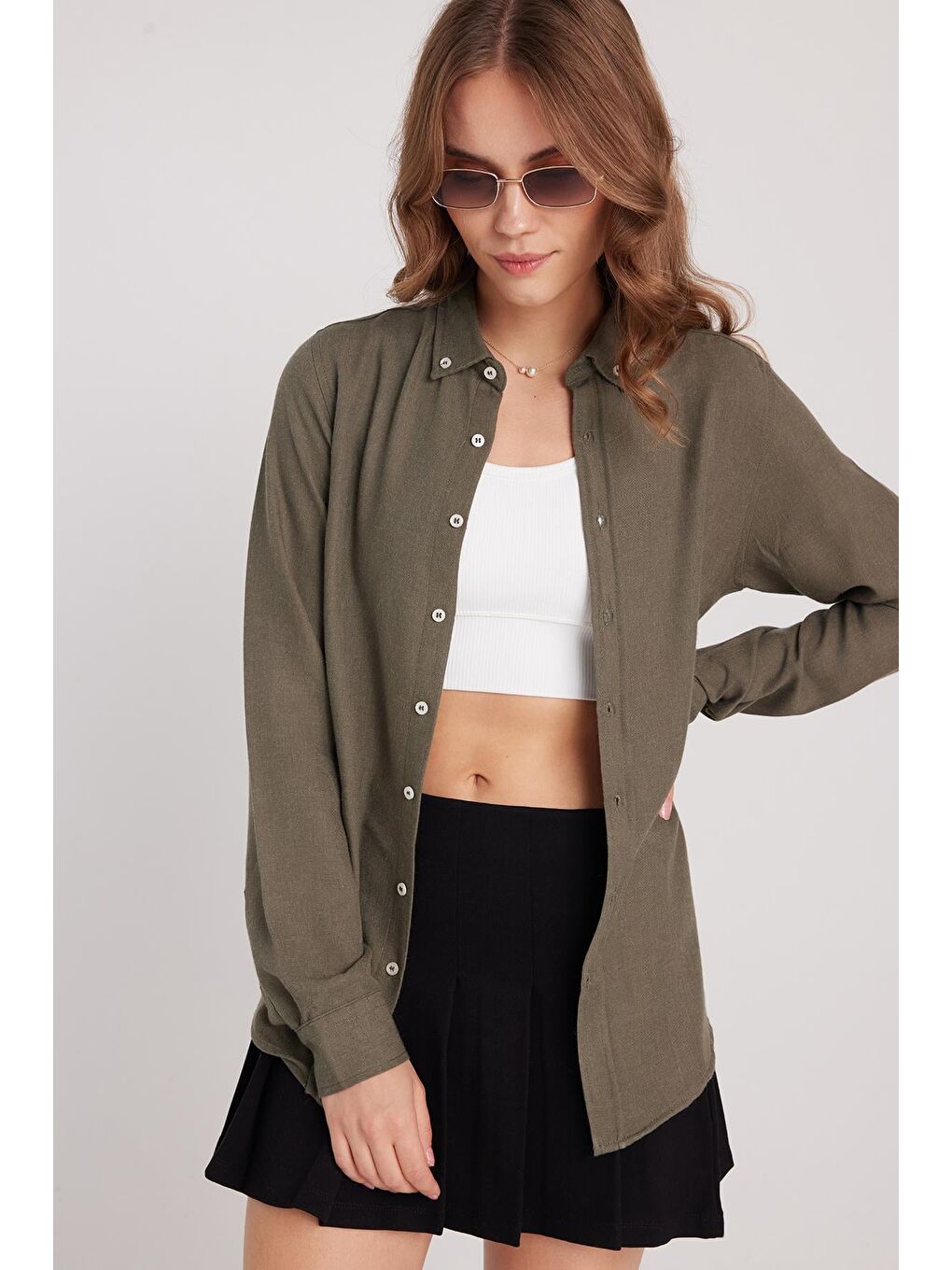 Kadın Slim Fit Düğmeli Yaka Kışlık Yün Viskon Düz Haki Gömlek