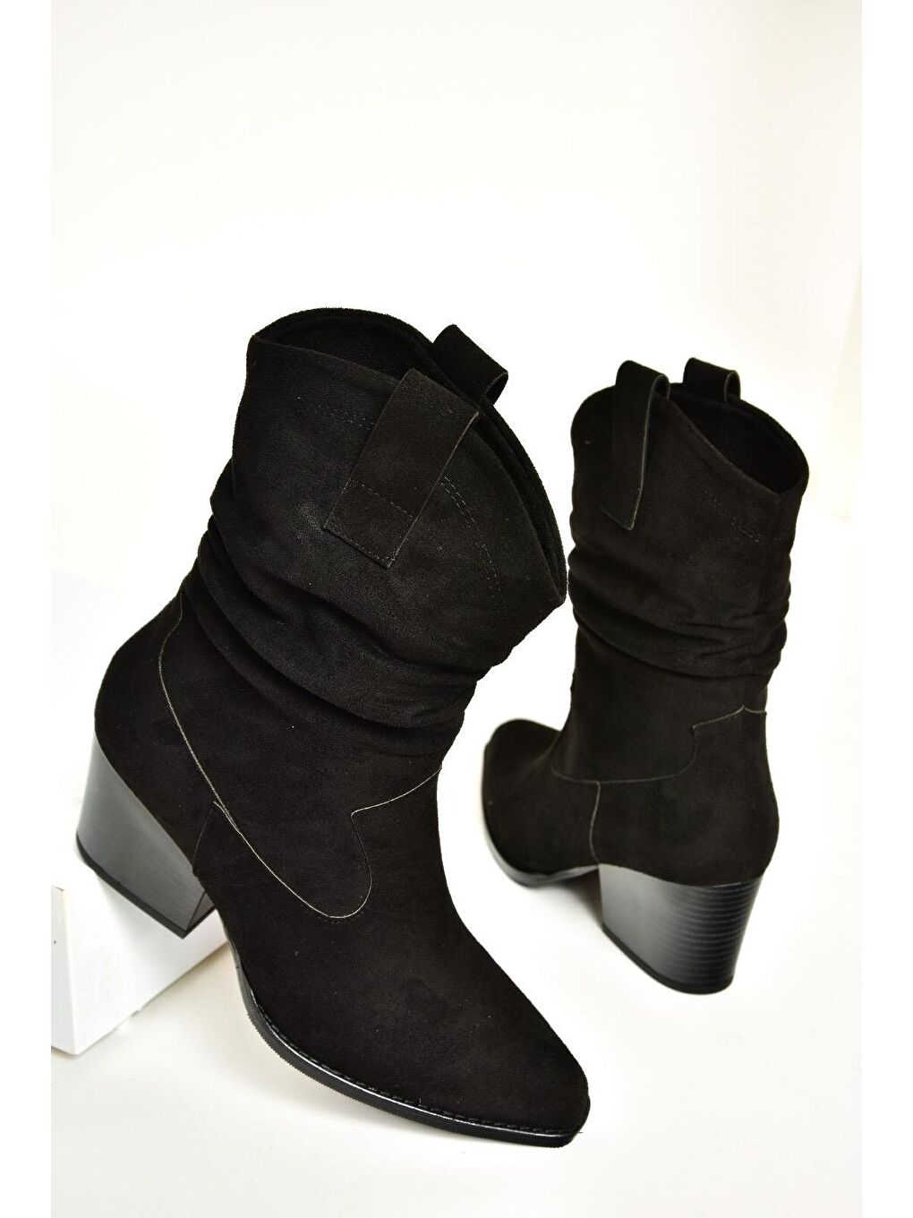 T2967130 Siyah Kadın Bot-1
