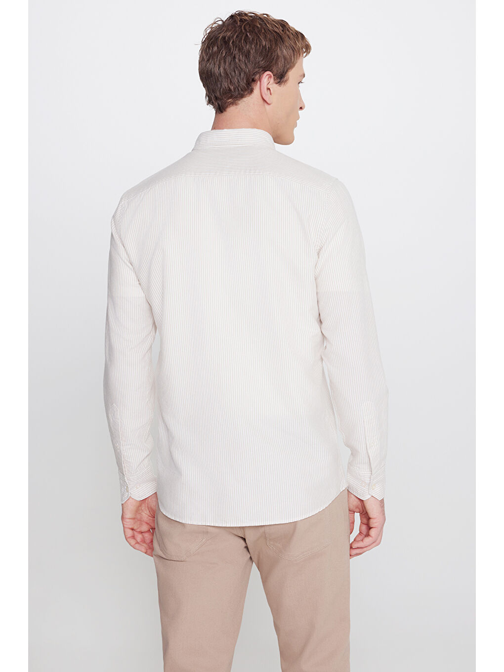 Erkek Beyaz-Bej Pamuklu Slim Fit Dar Kesim Düğmeli Yaka Çizgili Gömlek-5