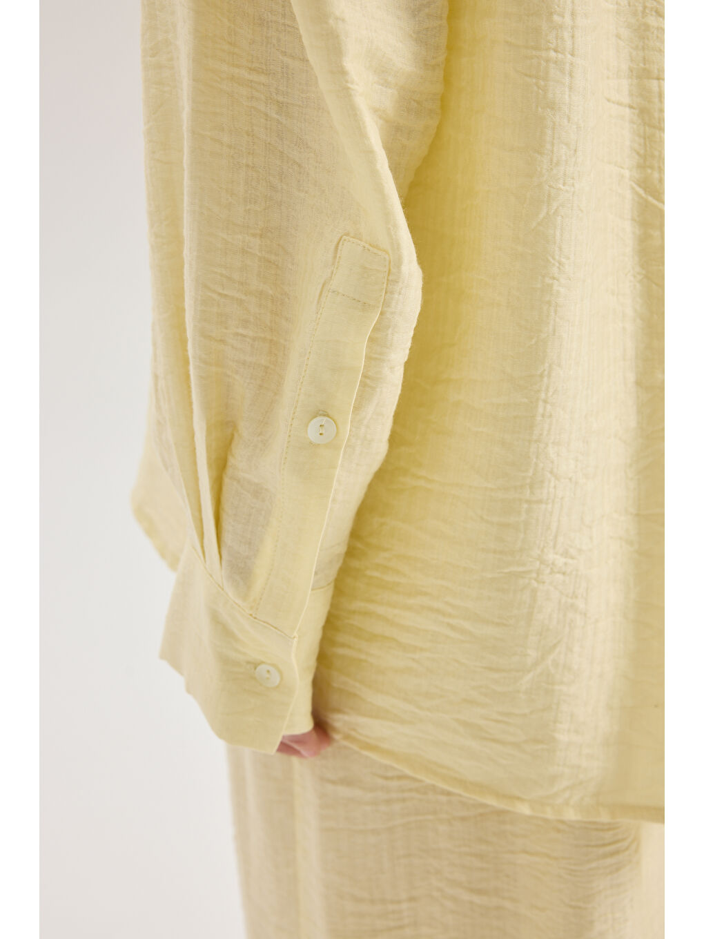 Yovena Düğme Detay Sarı Oversize Gömlek-7