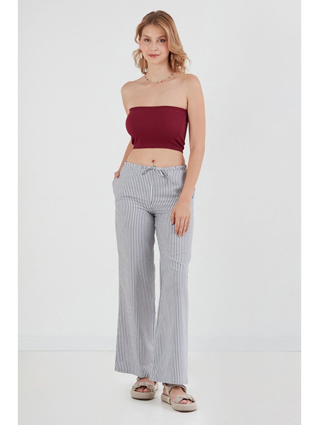 Siyah Çizgili Beli Bağlamalı Palazzo Pantolon