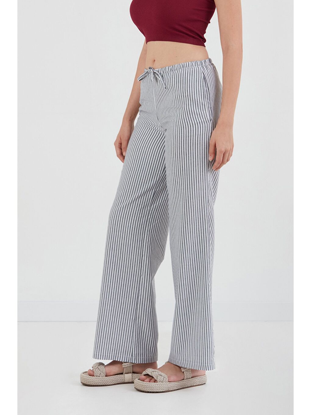 Siyah Çizgili Beli Bağlamalı Palazzo Pantolon-1