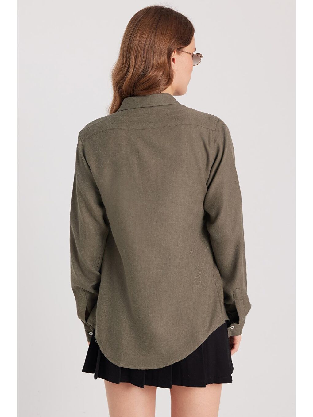 Kadın Slim Fit Düğmeli Yaka Kışlık Yün Viskon Düz Haki Gömlek-6