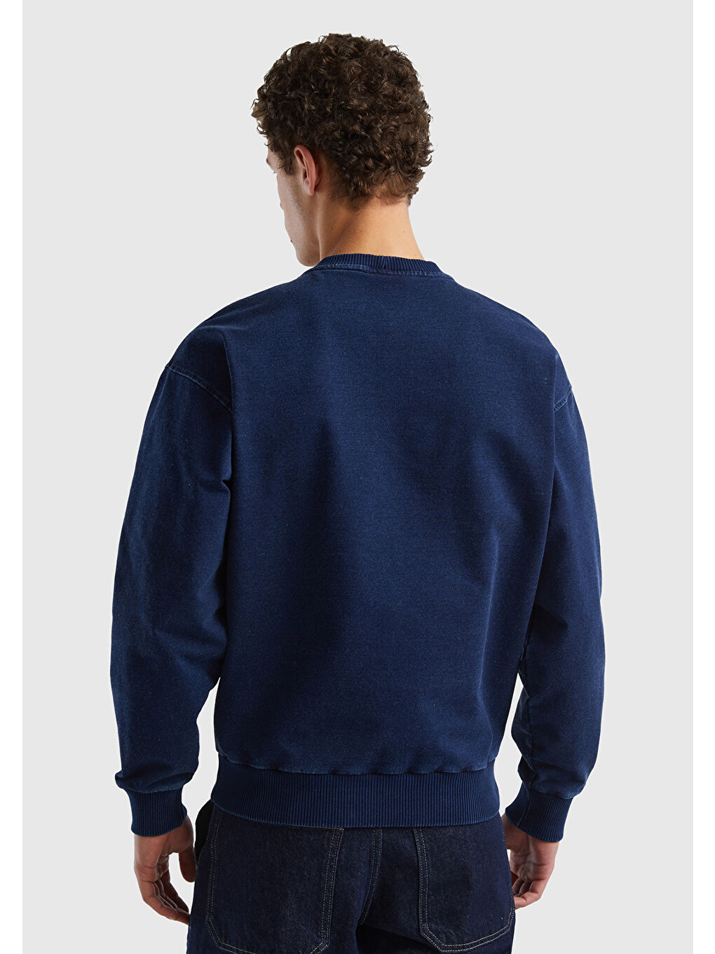 United Colors Of Benetton Erkek İndigo Pamuk Karışımlı Indigo Efekt Slogan Baskılı Sweatshirt - 2