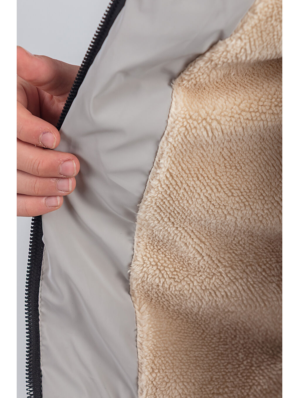 Gri Nova Kumaş Kapüşonlu Erkek Çocuk Kışlık Mont KM2509-3