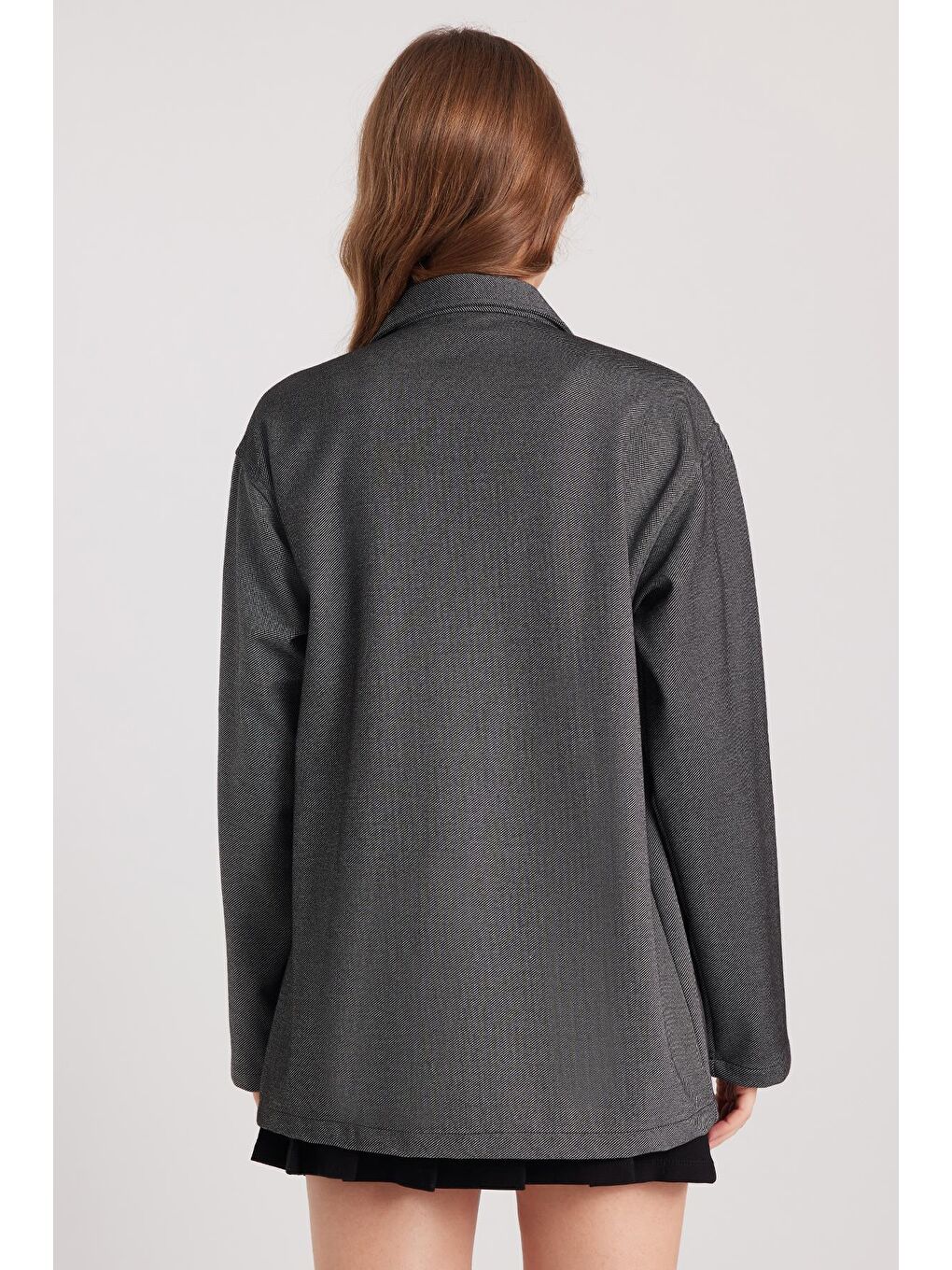 Kadın Relax Fit Rahat Kesim Örme Çift Cepli Siyah Gömlek-6