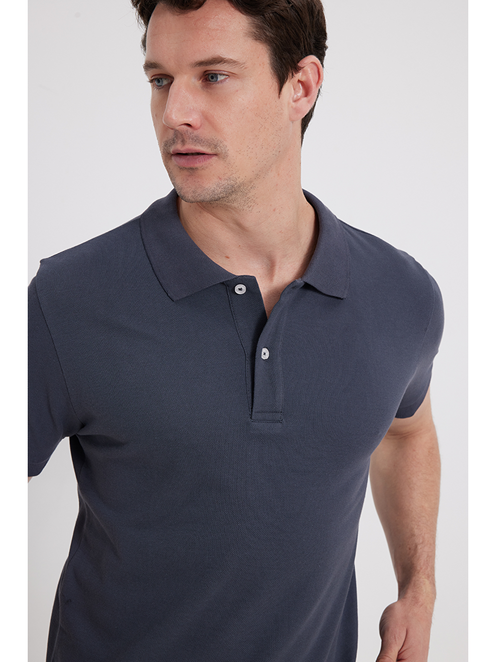 Erkek Slim Fit Dar Kesim %100 Pamuk Koyu Gri Polo Yaka Tişört-1