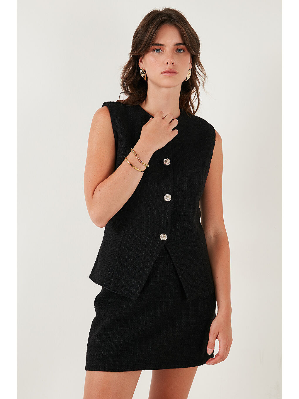 Siyah Pamuk ve Yün Karışımlı Slim Fit Bisiklet Yaka Kadın Tüvit Yelek 611YE00059-3