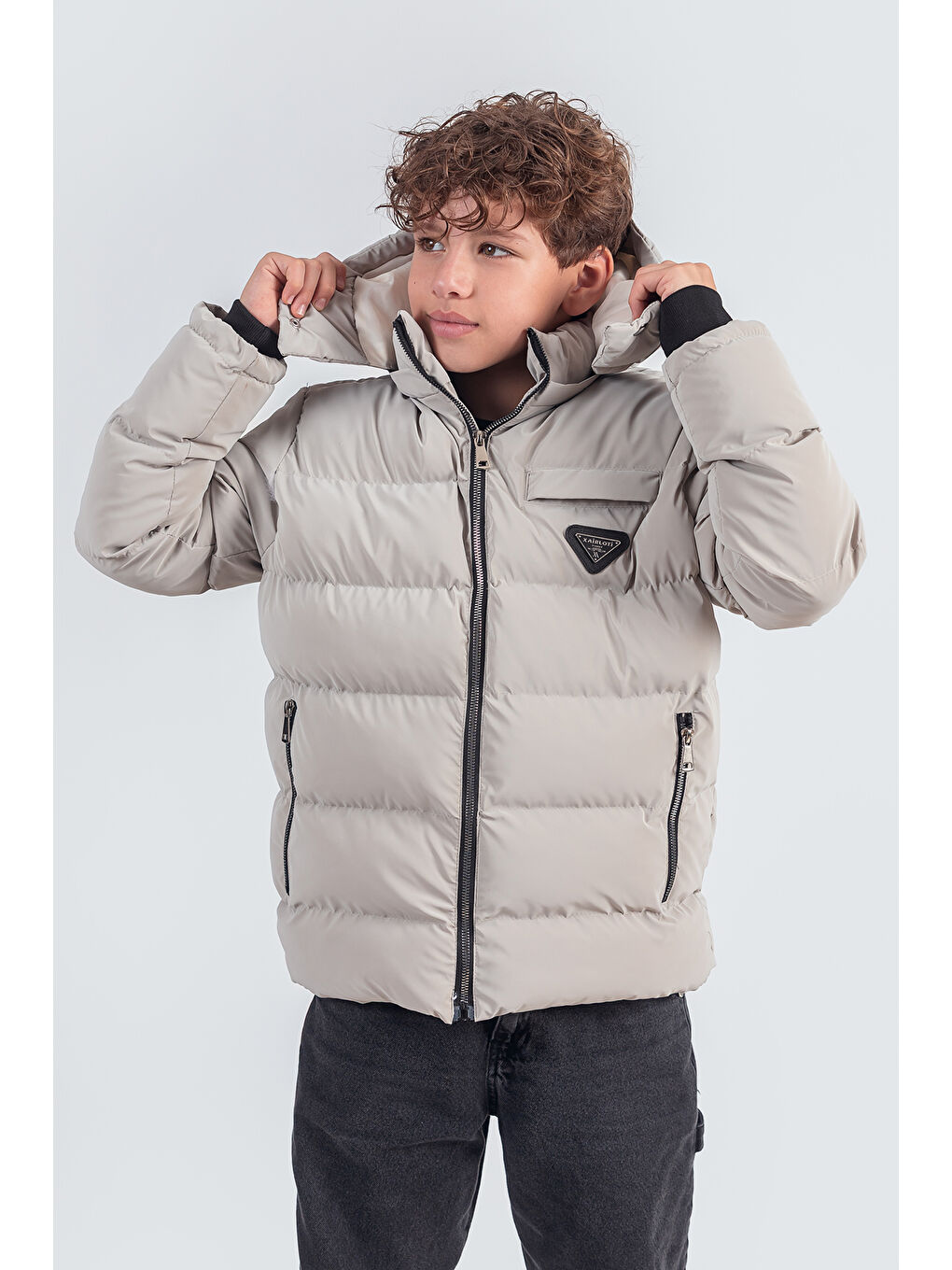 Bej Nova Kumaş Kapüşonlu Erkek Çocuk Kışlık Mont KM2509-1