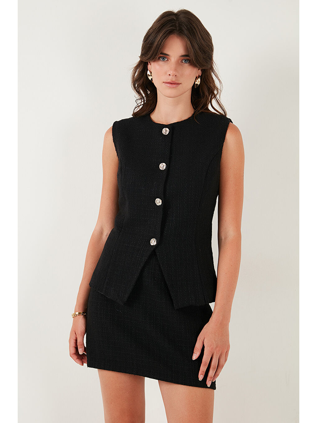 Siyah Pamuk ve Yün Karışımlı Slim Fit Bisiklet Yaka Kadın Tüvit Yelek 611YE00059-4