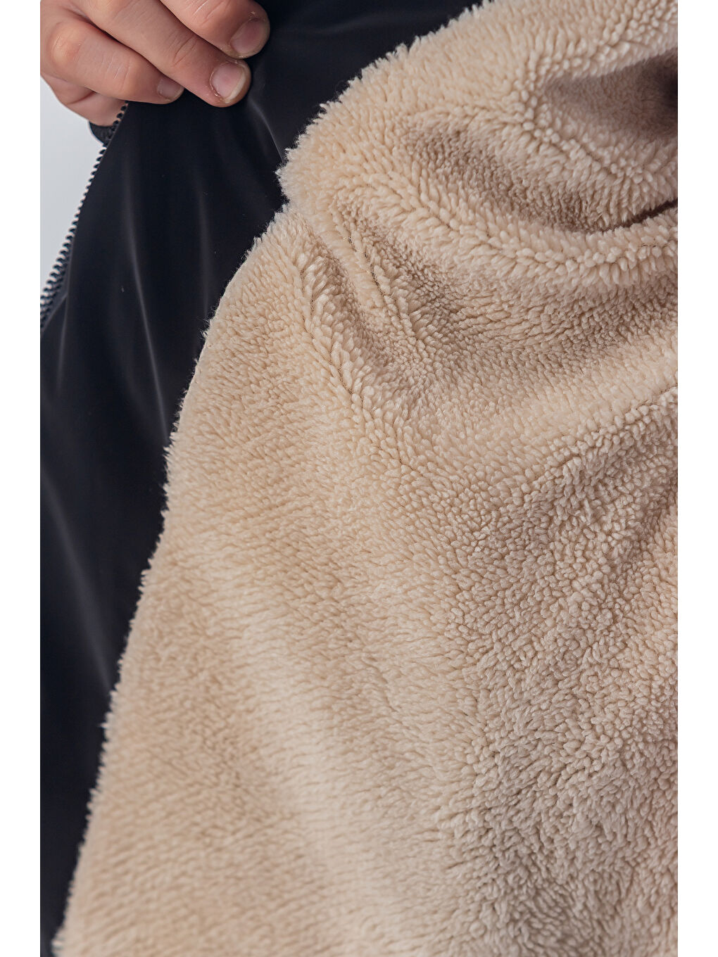 Siyah Nova Kumaş Kapüşonlu Erkek Çocuk Kışlık Mont KM2509-5