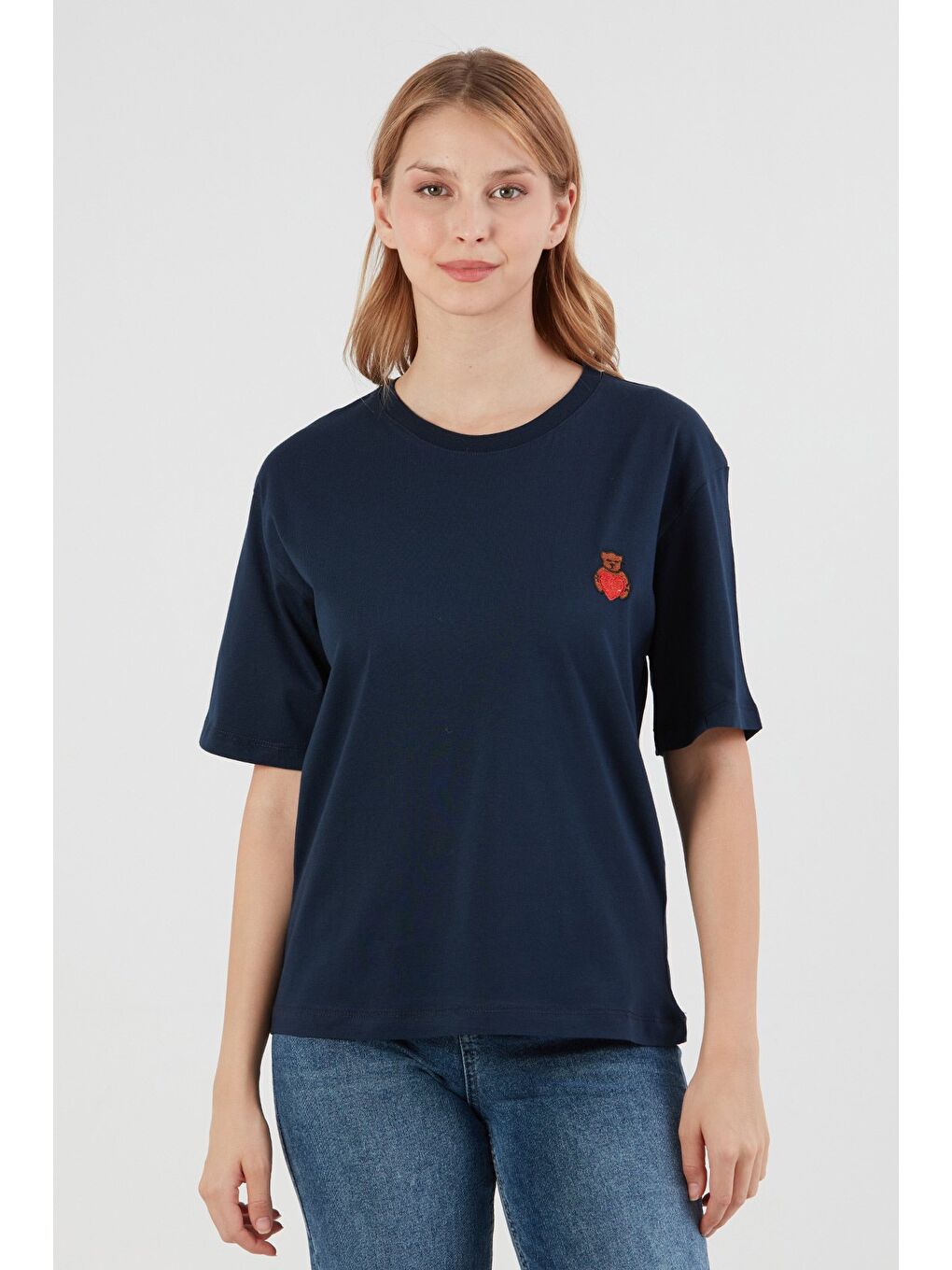 Lacivert Ayıcık Nakışlı Bisiklet Yaka Tişört-1