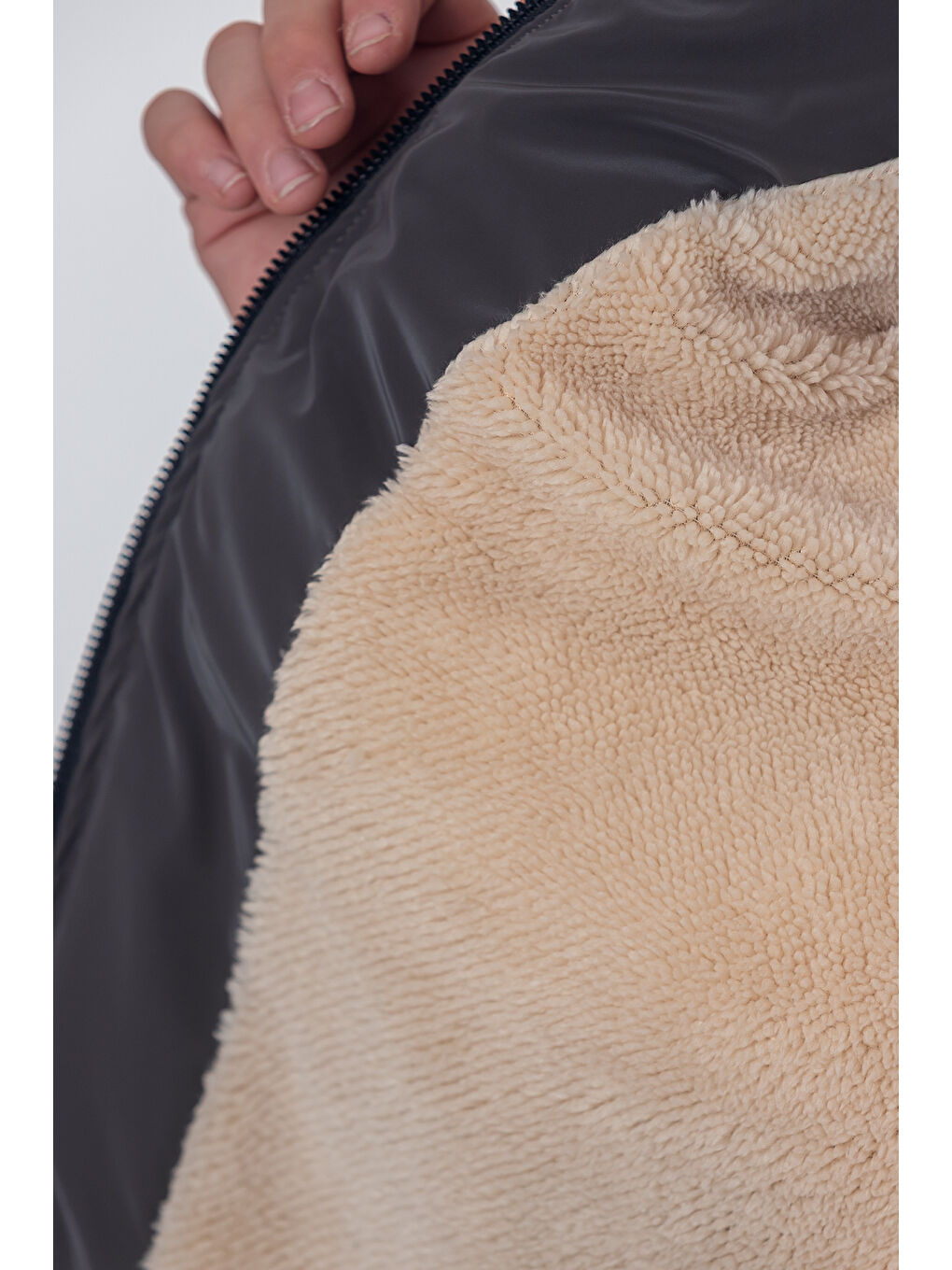 Gri Nova Kumaş Kapüşonlu Erkek Çocuk Kışlık Mont KM2509-5