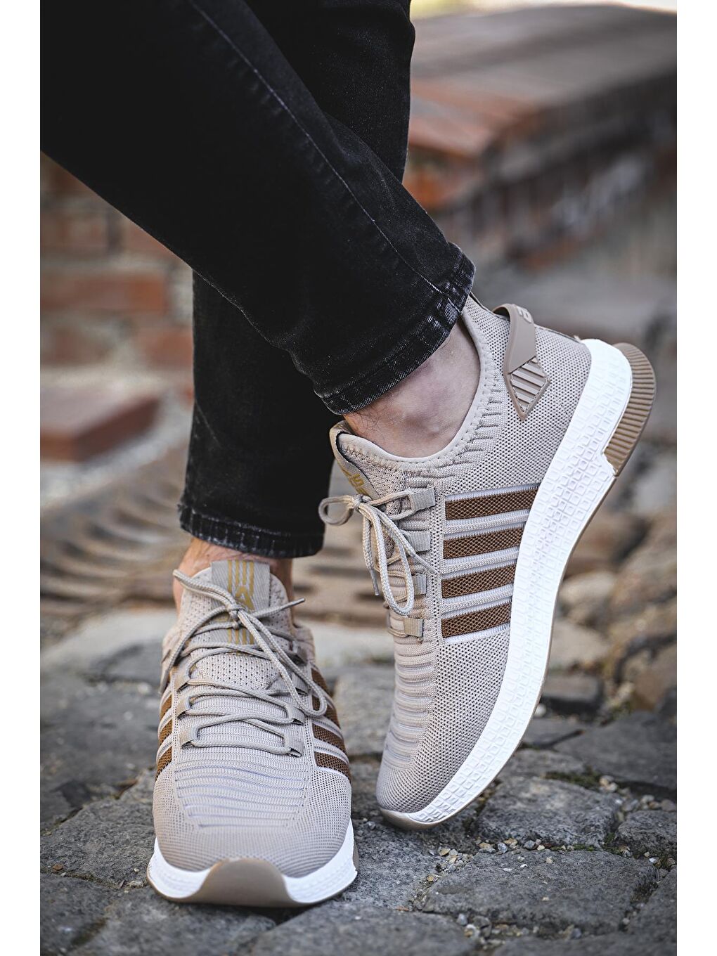 Bej Ald Şerit Detaylı Kalın Taban Erkek Sneaker-1