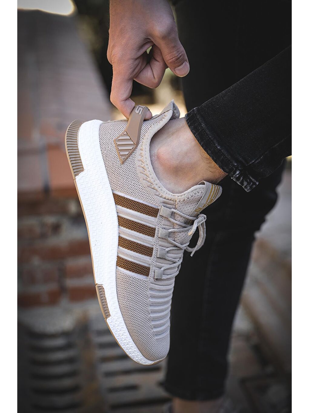 Bej Ald Şerit Detaylı Kalın Taban Erkek Sneaker-3