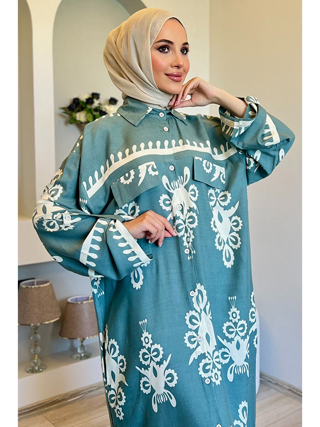 Yeşil Desenli Boydan Düğmeli Tesettür Viskon Elbise-5