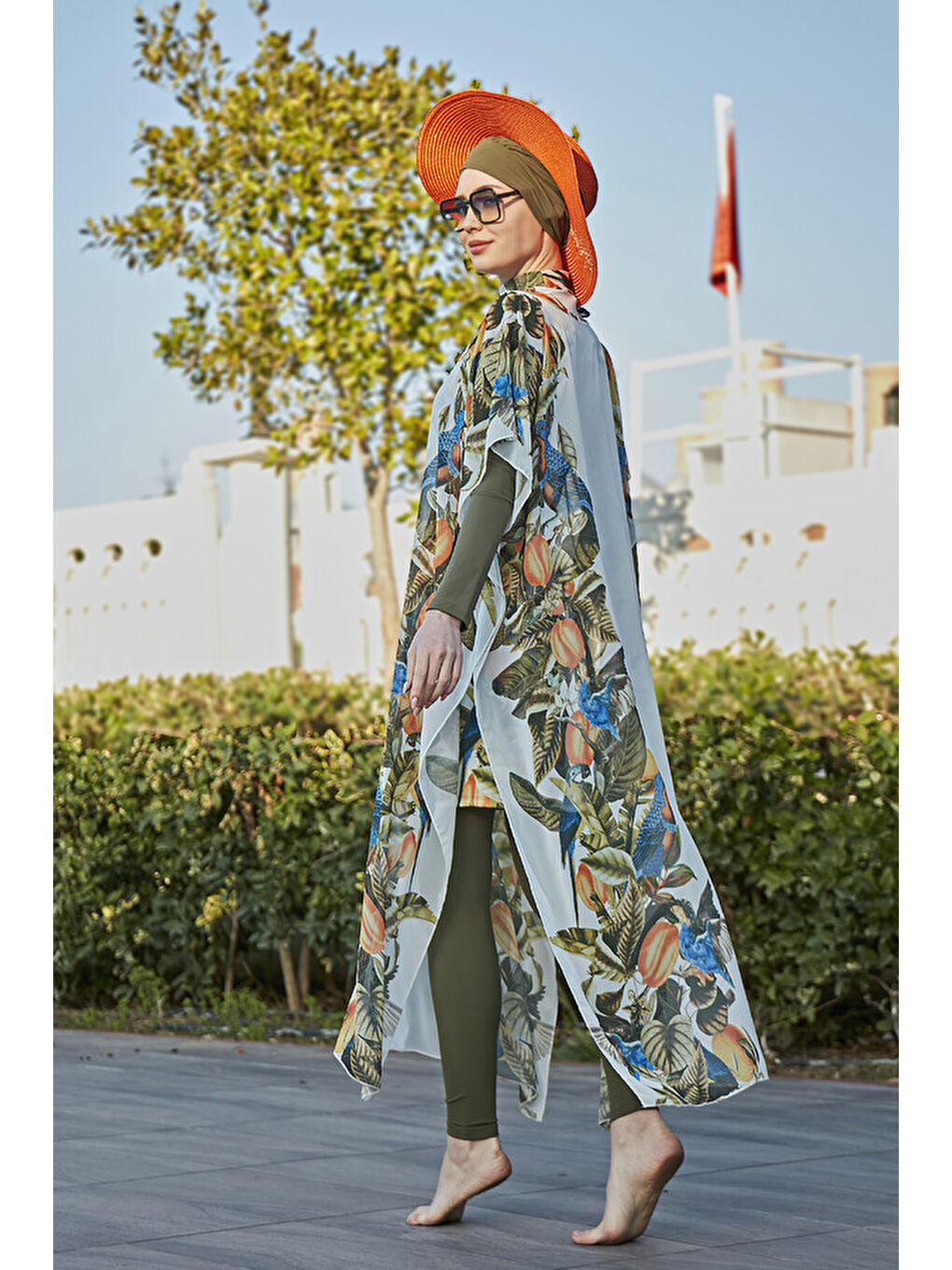 Beyaz Tesettür Mayo Üzerine Desenli Tek Kaftan Pareo 430-552 Brezilya