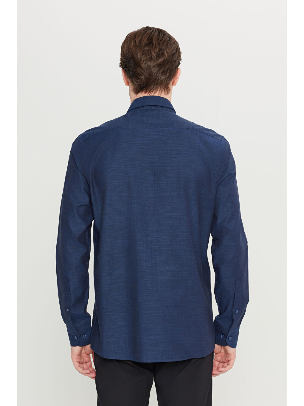 Erkek Lacivert %100 Pamuk Slim Fit Dar Kesim Düğmeli Yaka Balıksırtı Desenli Gömlek-4