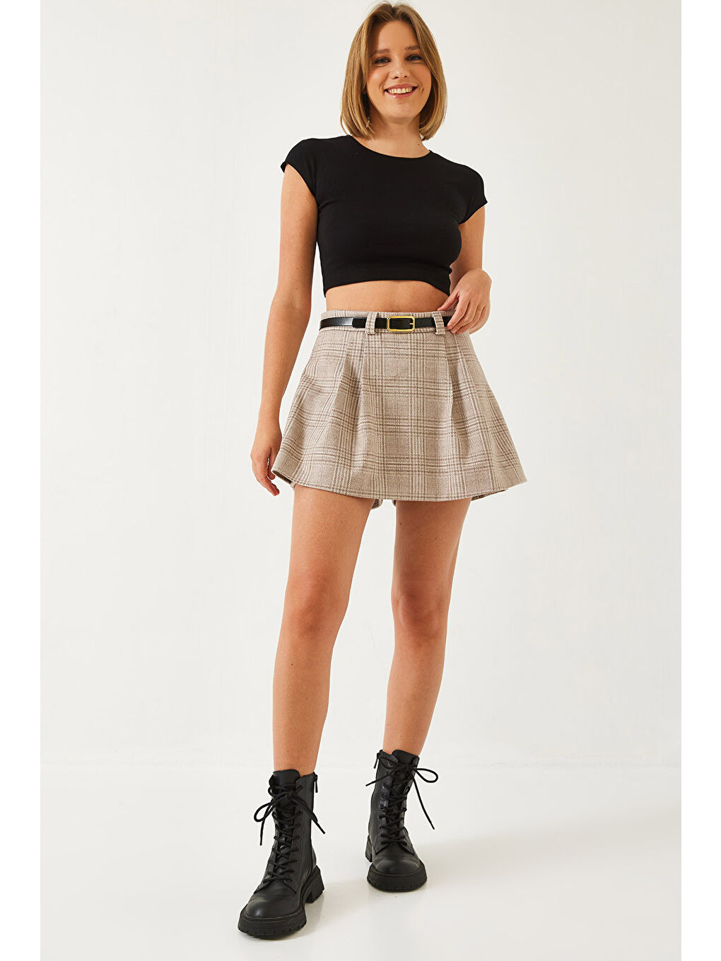 Bej Kadın Ekose Desenli Kaşe Kemerli Şortlu Etek