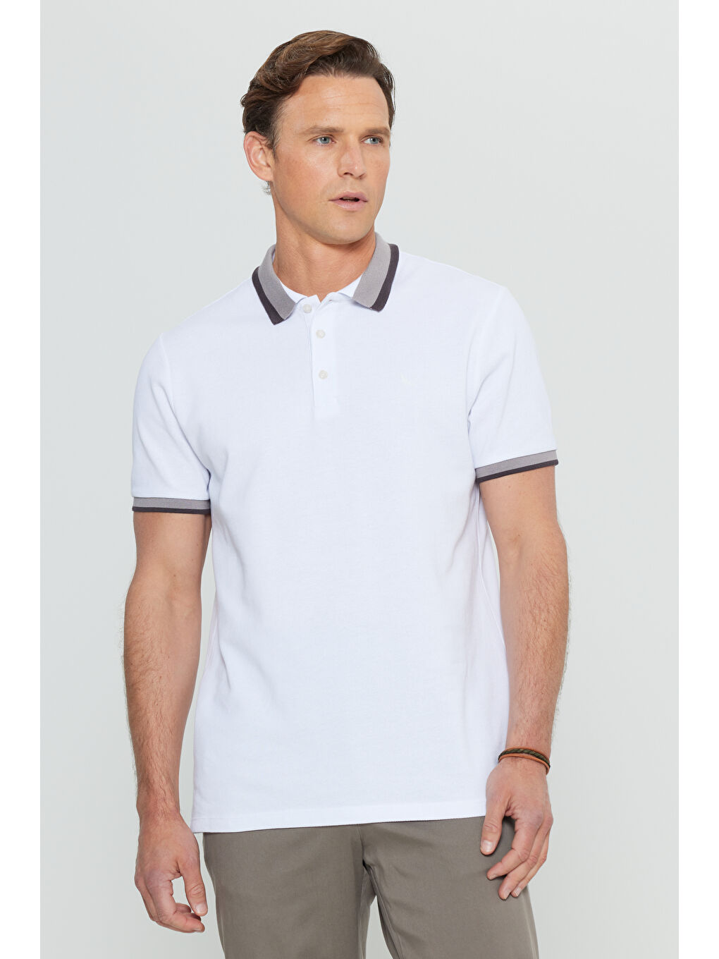 Erkek Beyaz %100 Pamuk Slim Fit Dar Kesim Polo Yaka Tişört-4